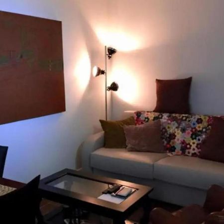 Charming Apartment Near The Eiffel Tower Париж Экстерьер фото