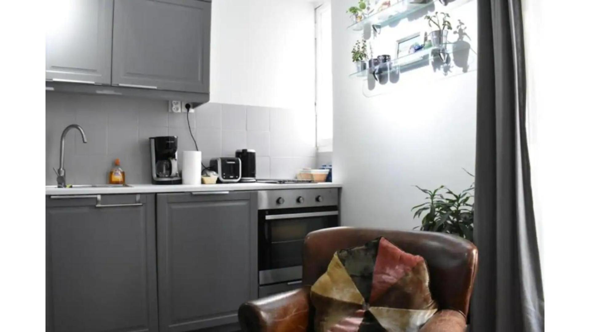 Charming Apartment Near The Eiffel Tower Париж Экстерьер фото